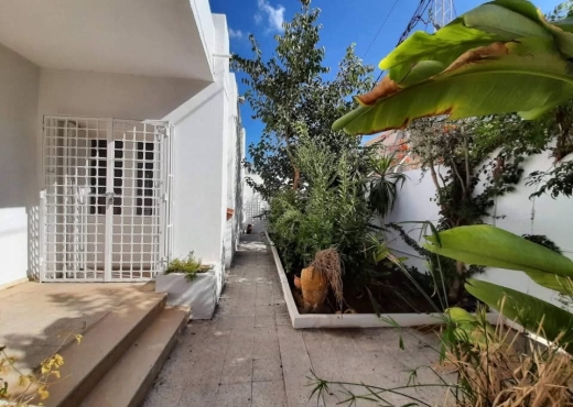 A Vendre Villa Ariana Centre - Bien immobilier à {"id":1,"country_id":219,"name":"ARIANA","slug":"ariana"} - Agence Immobilière immo\'in